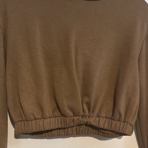 HYFVE Hoodie & Sweatpants - Picture 2 of 9